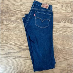 Levi’s super skinny jeans
